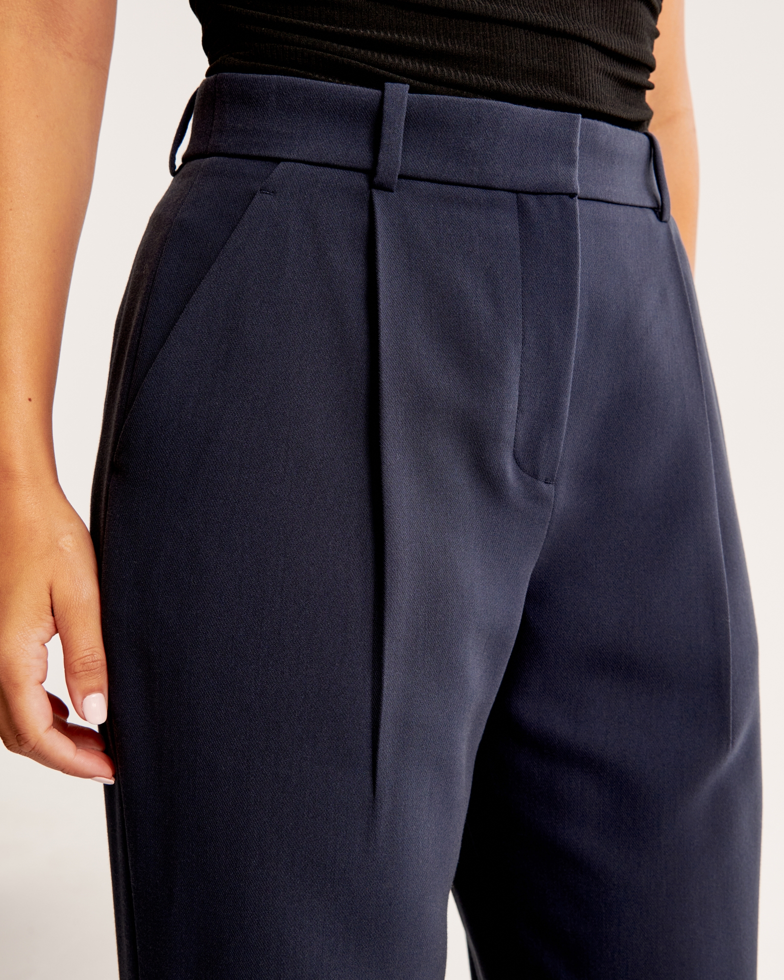 Curve Love A&F Quinn Tailored Straight Pant