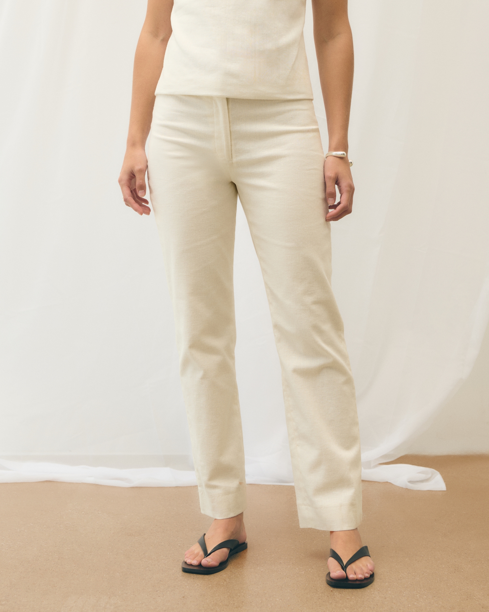 Mid Rise Linen-Blend Tailored Straight Pant