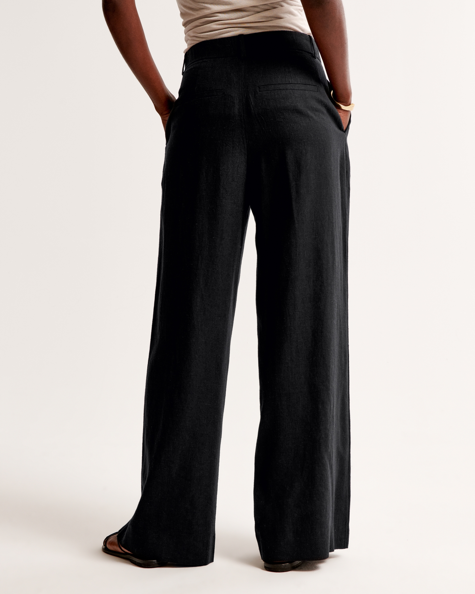 A&F Harper Tailored Linen-Blend Pant