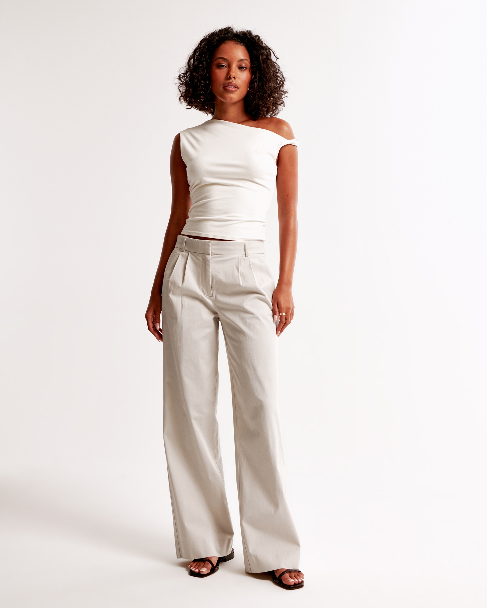 A&F Sloane Low Rise Tailored Twill Pant