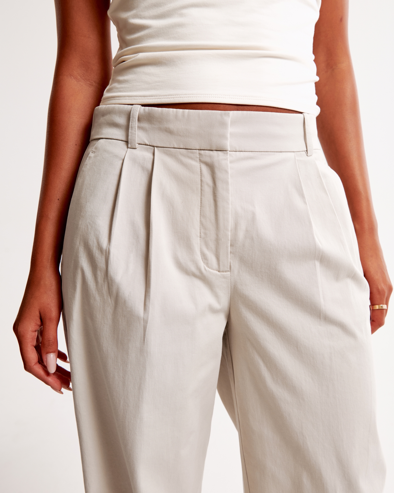 A&F Sloane Low Rise Tailored Twill Pant