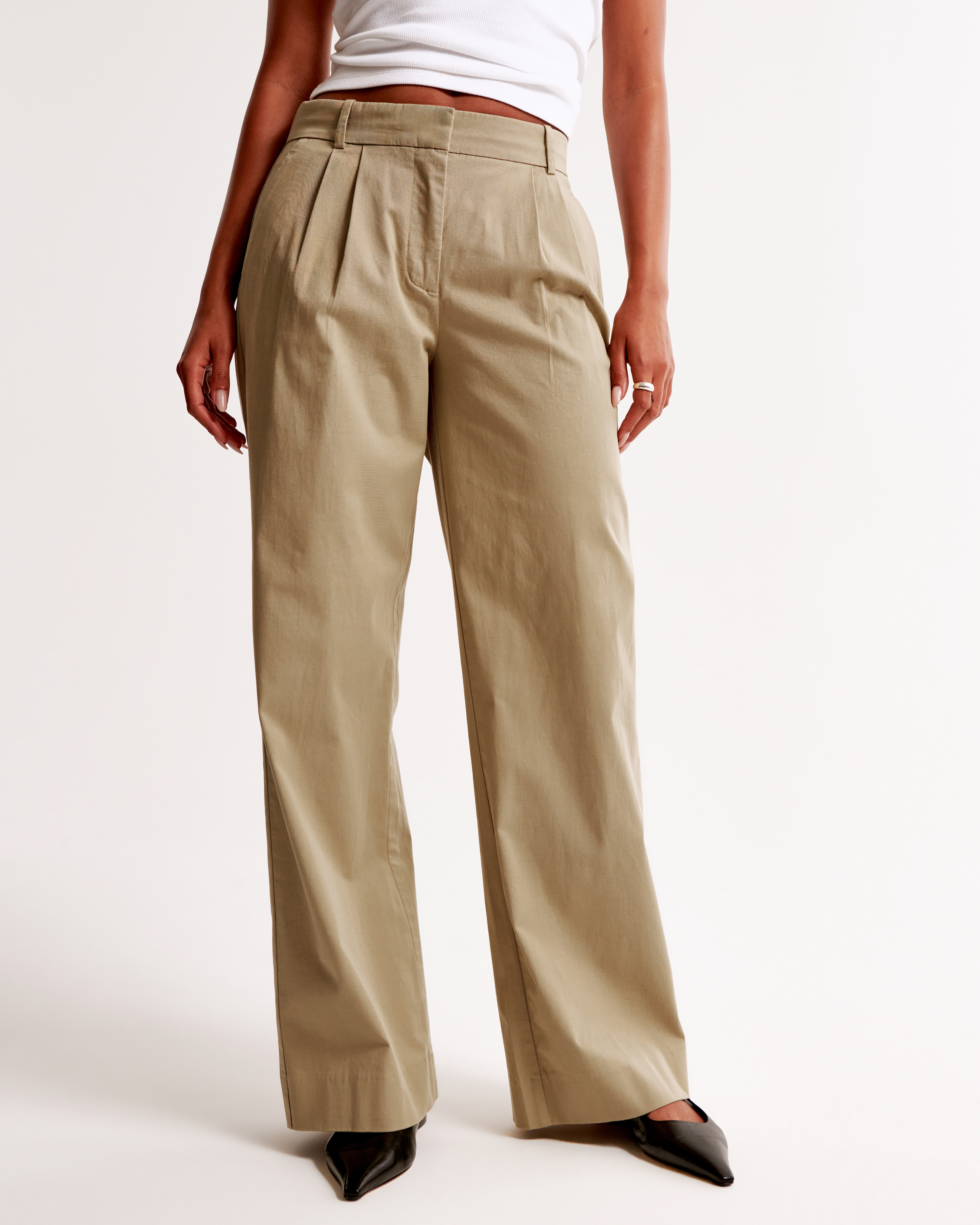 Women's A&F Sloane Low Rise Tailored Twill Pant | Women's Clearance |  Abercrombie.com