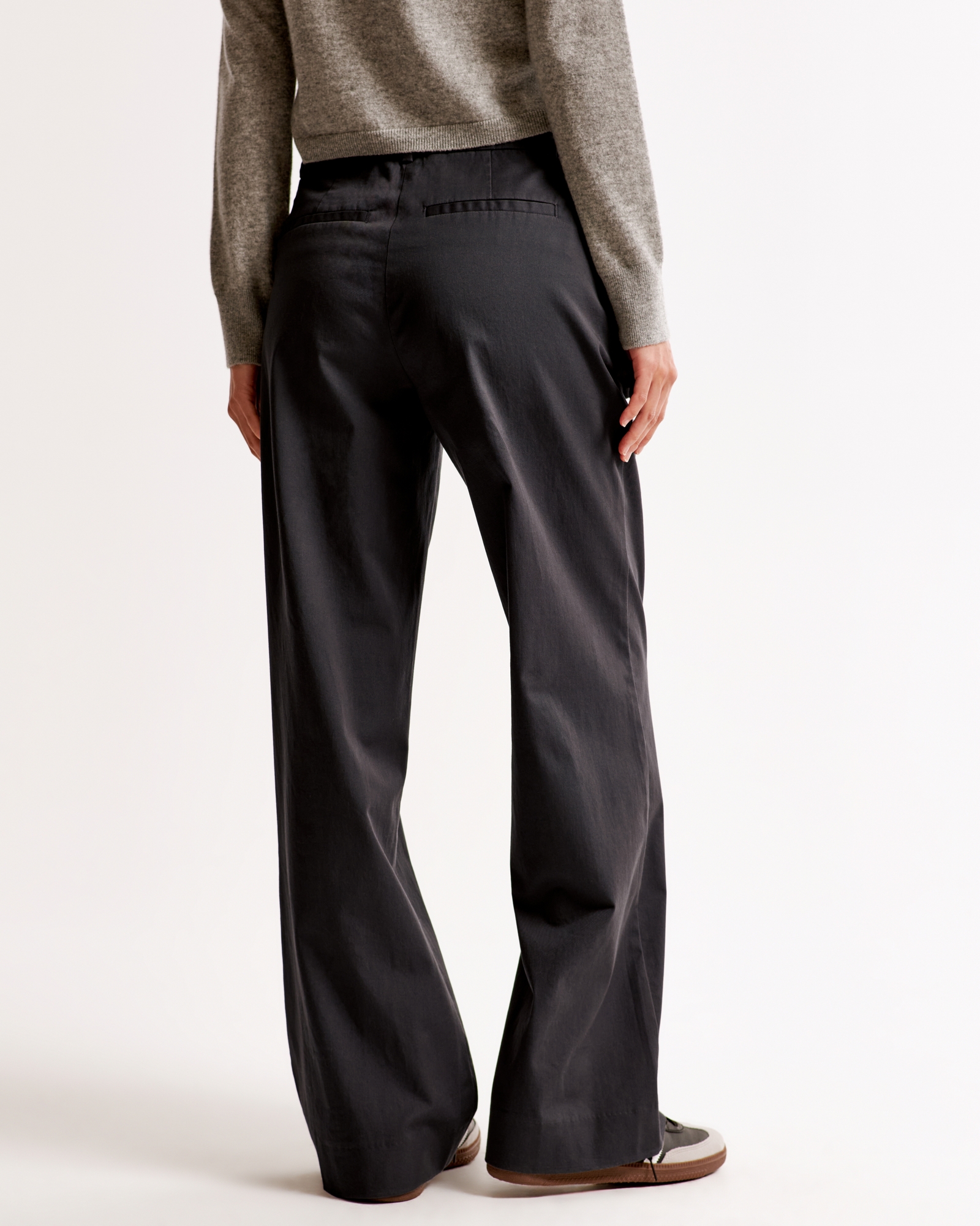 A&F Sloane Low Rise Tailored Twill Pant