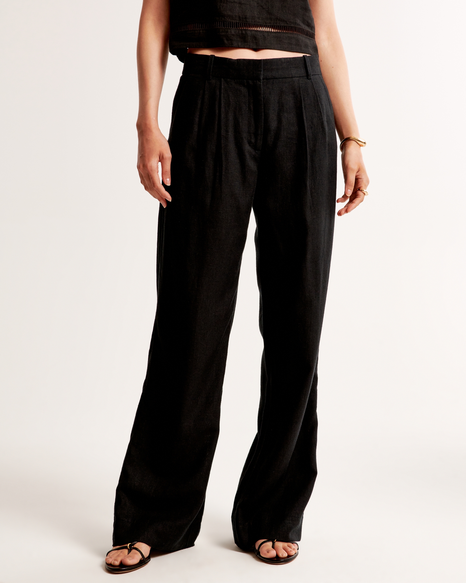 A&F Sloane Low Rise Tailored Linen-Blend Pant