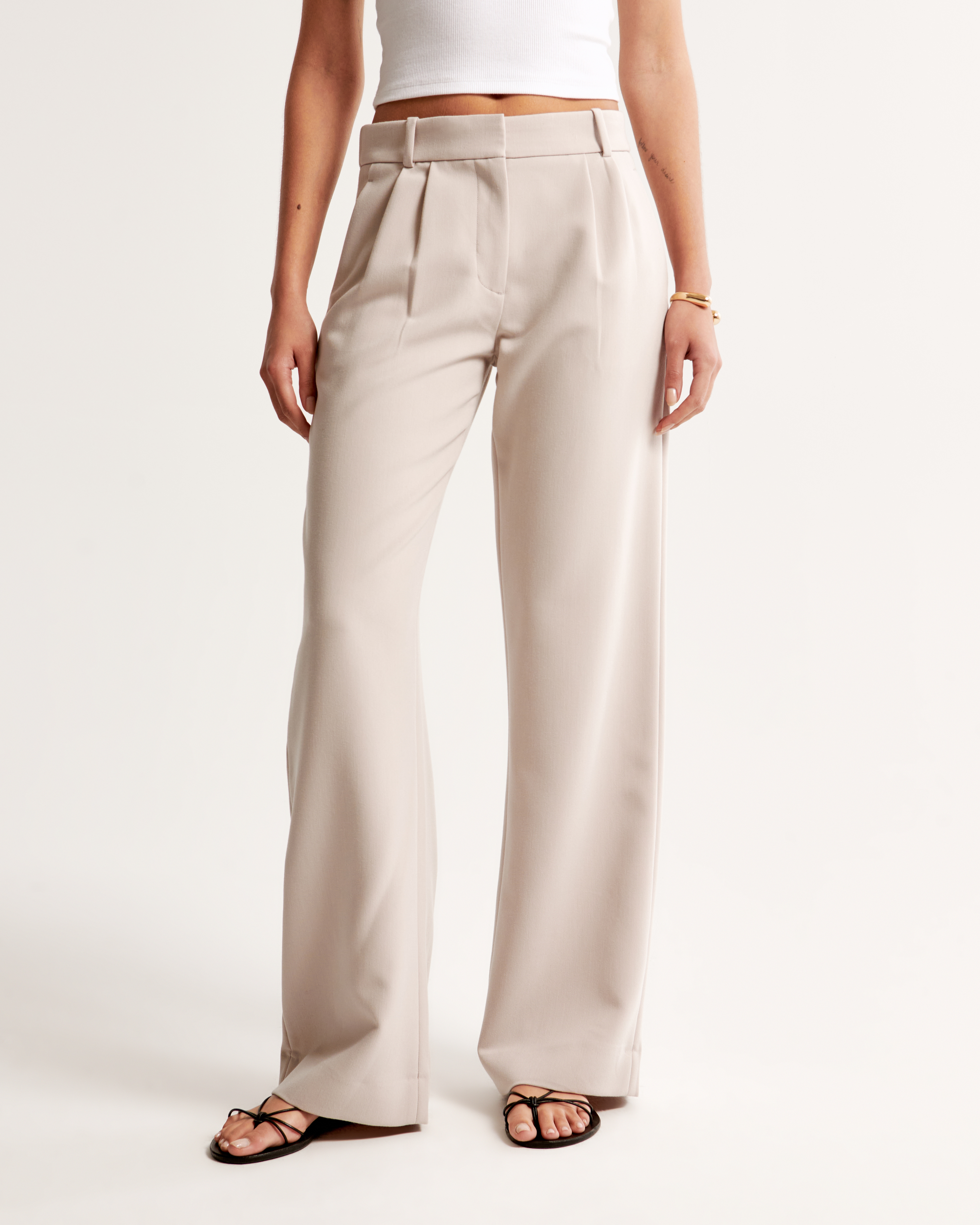 Abercrombie & Fitch A&f Sloane Low Rise Tailored Wide Leg Pant In Brown