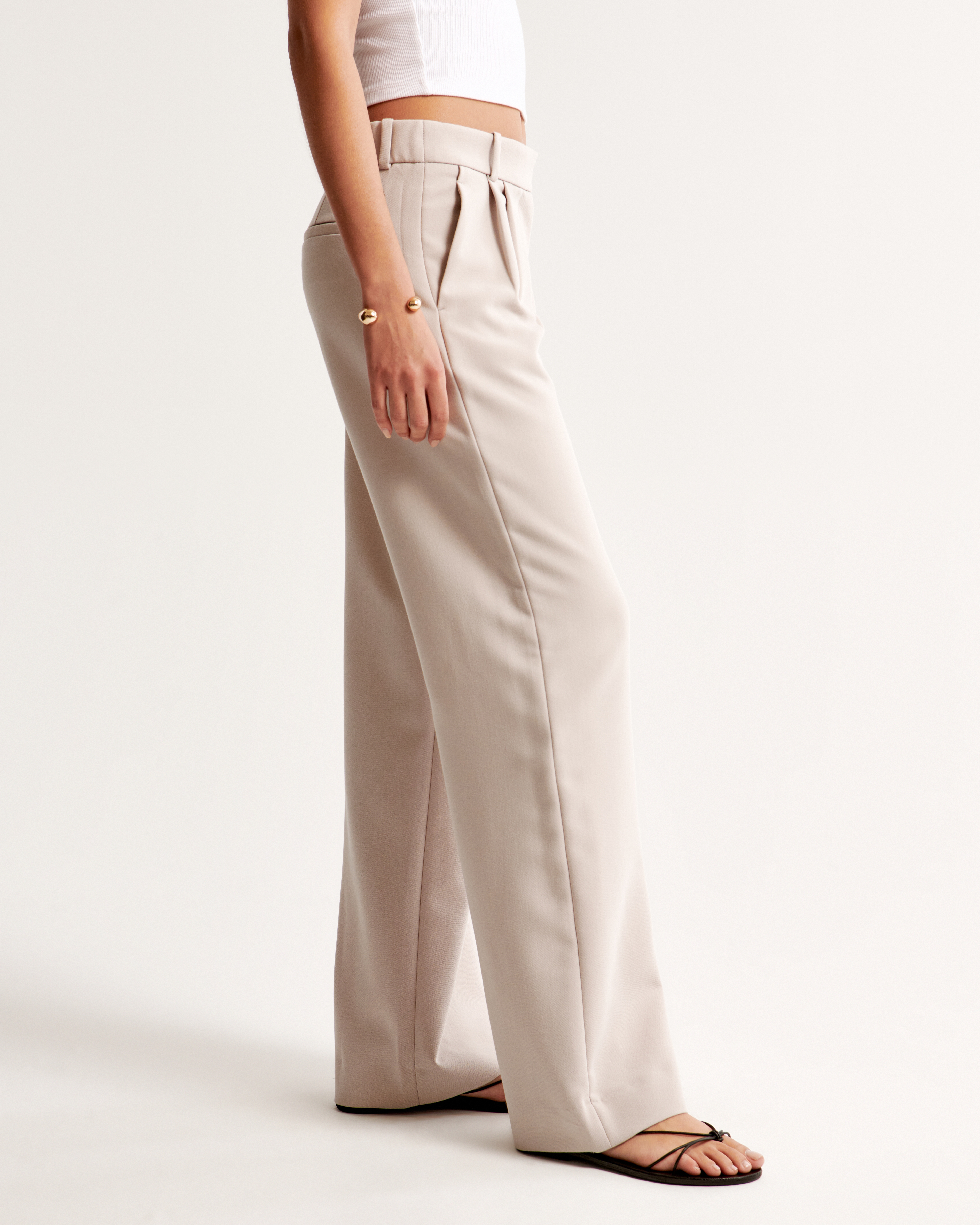 Abercrombie & Fitch A&f Sloane Low Rise Tailored Wide Leg Pant In Brown
