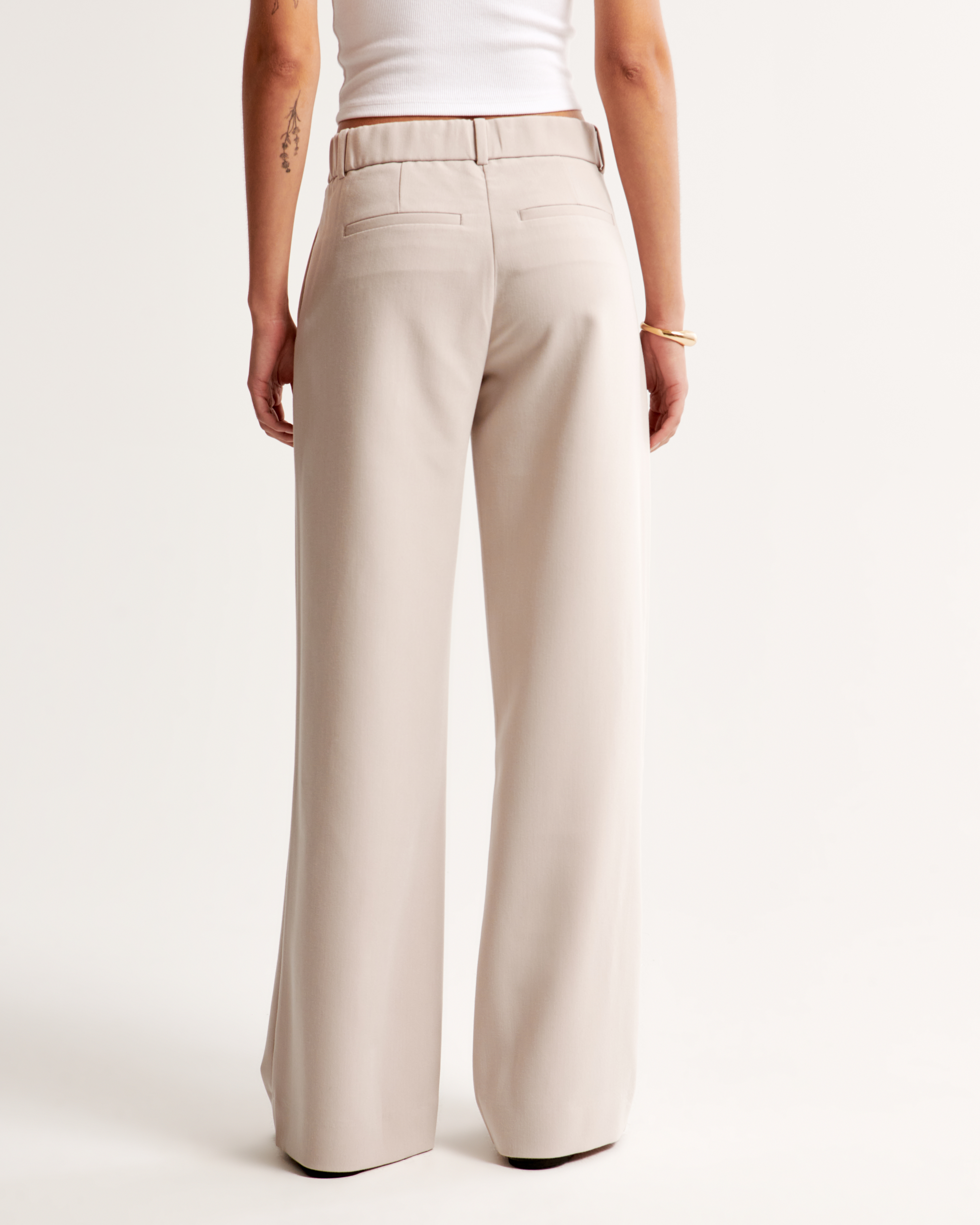 Abercrombie & Fitch A&f Sloane Low Rise Tailored Wide Leg Pant In Brown