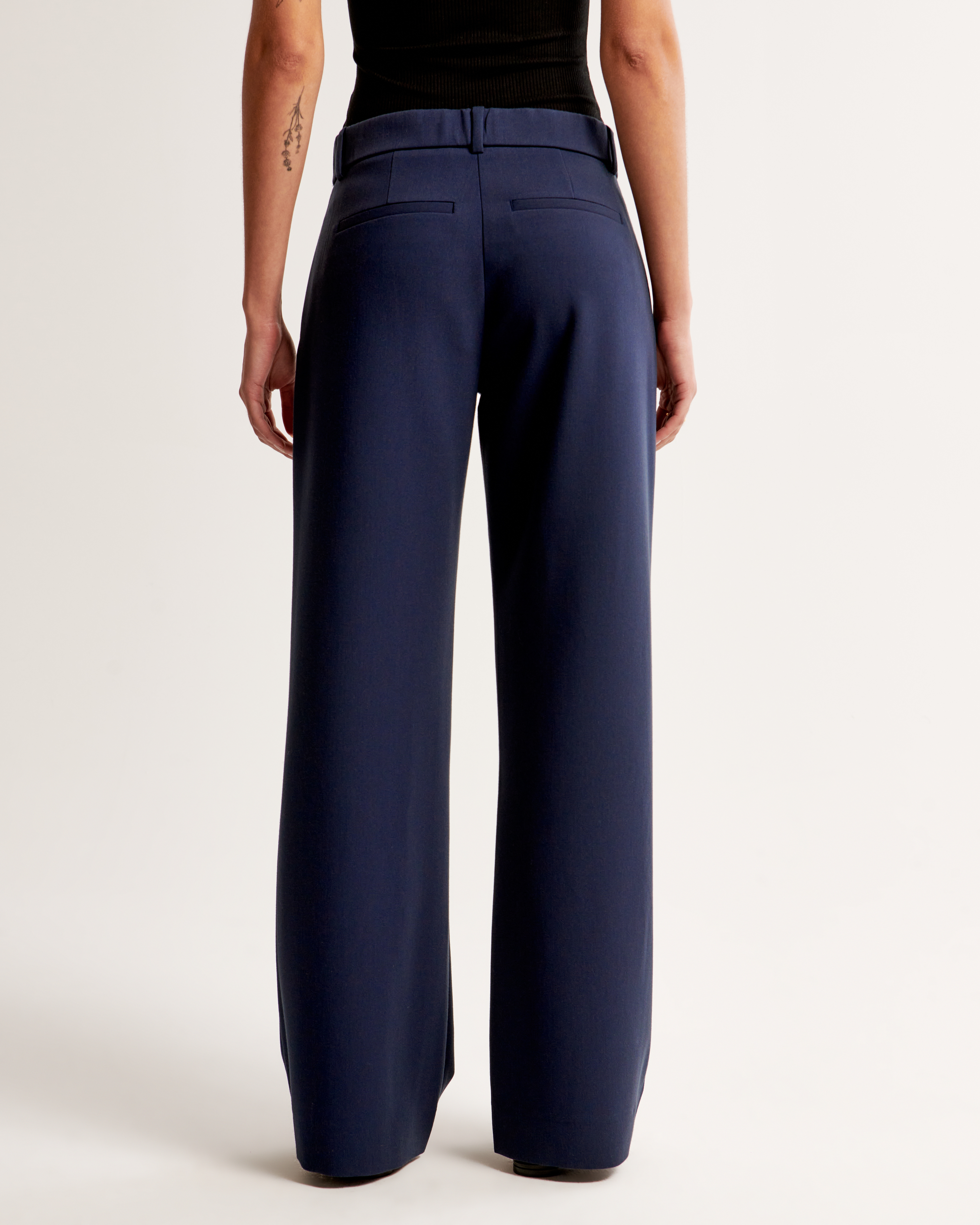 Abercrombie & Fitch A&f Sloane Low Rise Tailored Wide Leg Pant In Blue