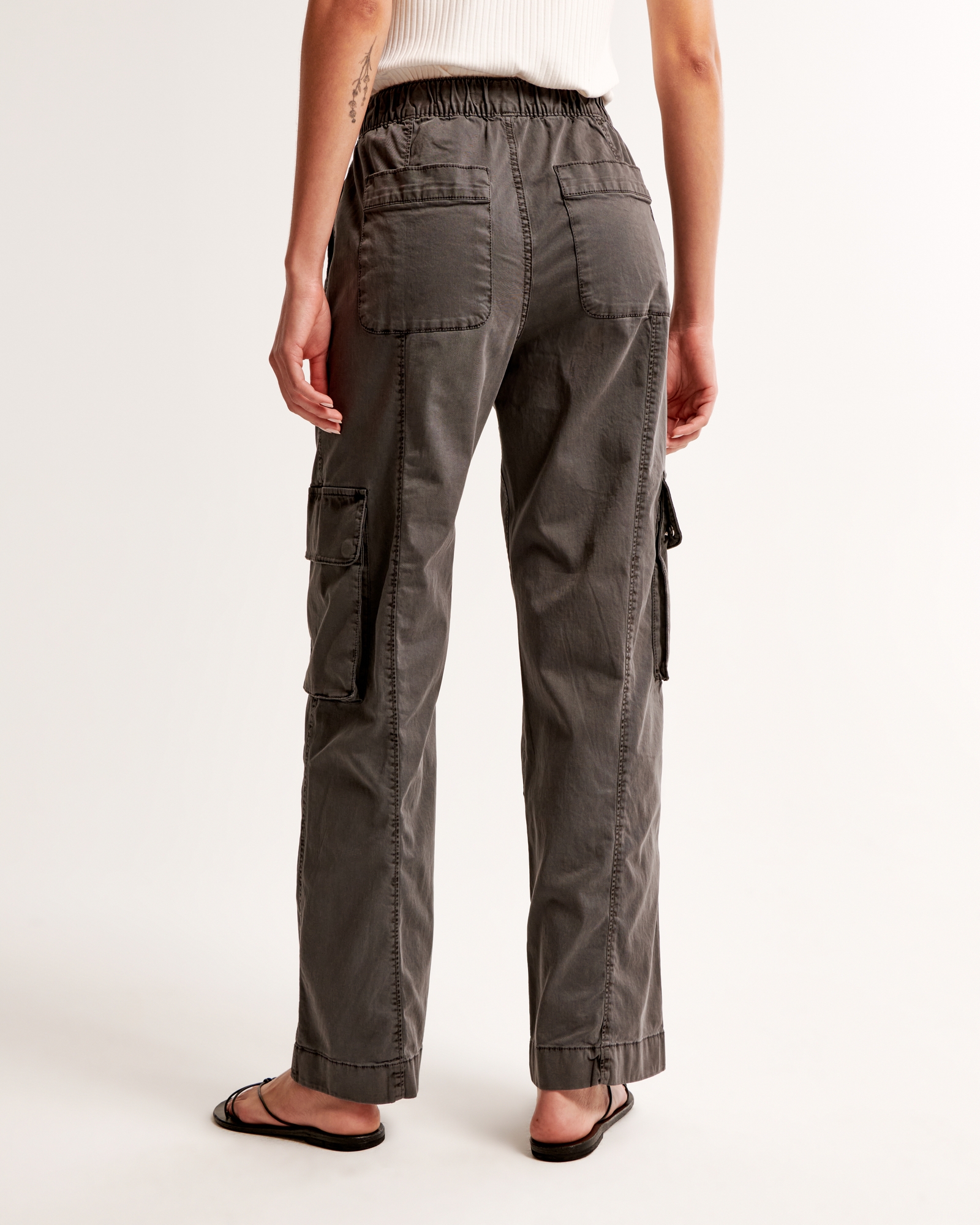 Pull-On Wide Leg Cargo Pant