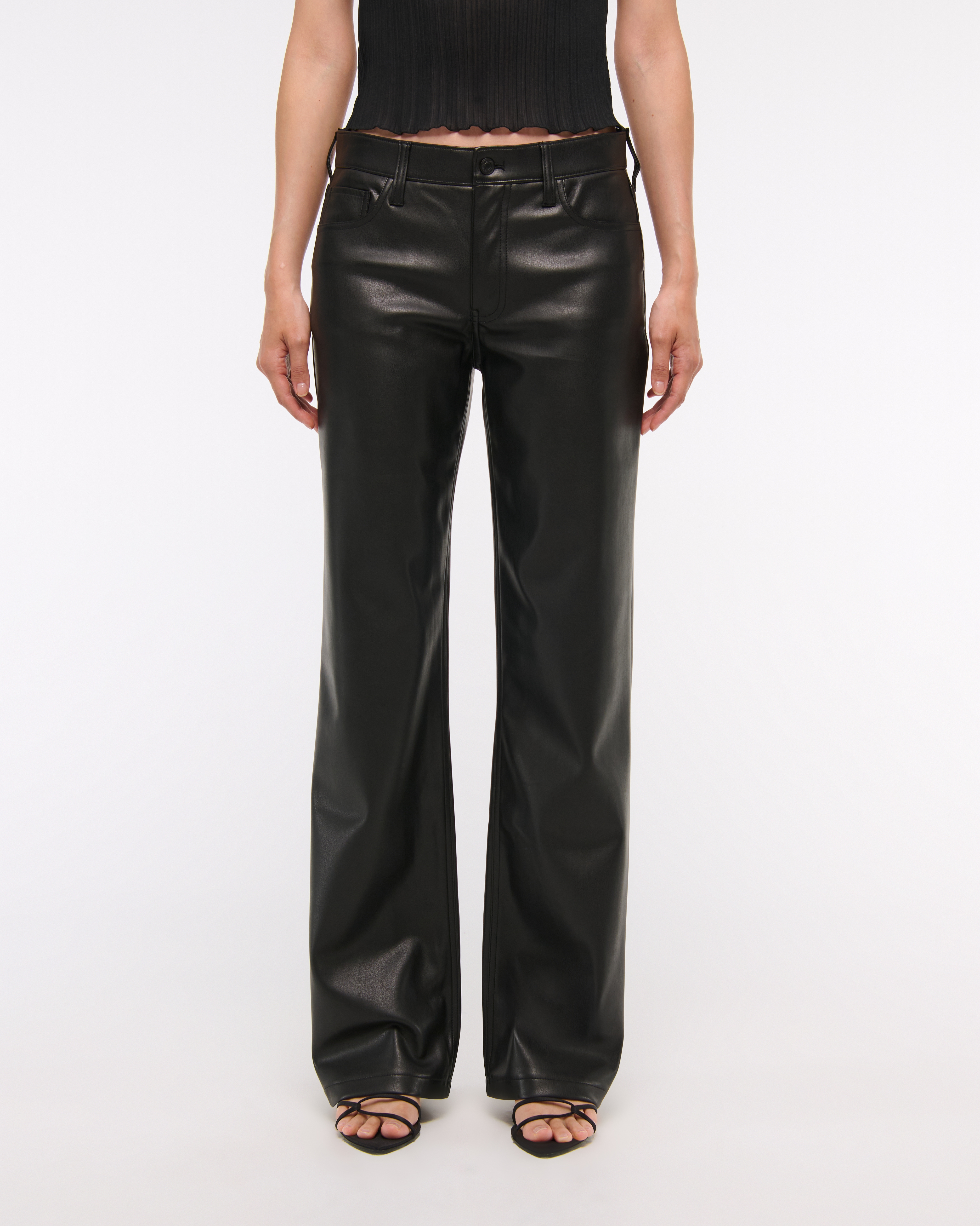 Женские брюки Abercrombie & Fitch Vegan Leather Low Rise Baggy Pant — фото 3