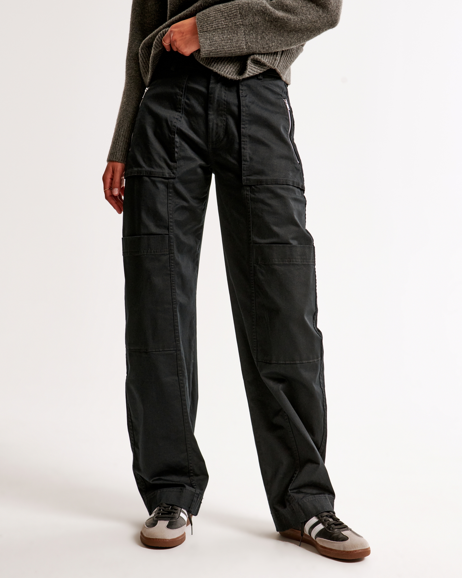 Mid Rise Barrel Utility Pant