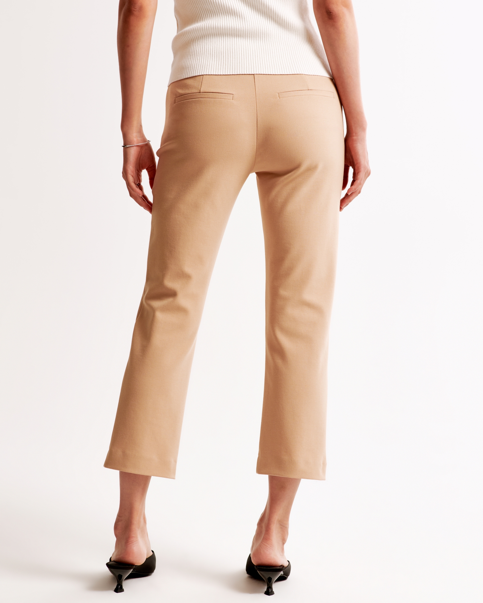 Low Rise Capri Pant