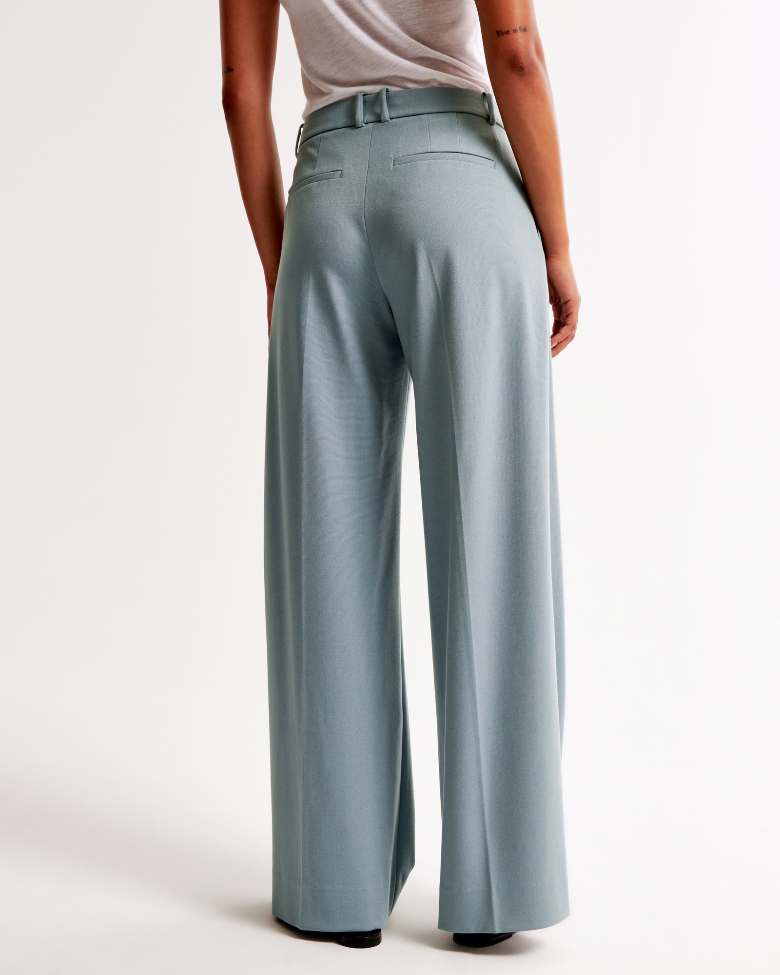 Mid Rise Tailored Wide Leg Pant