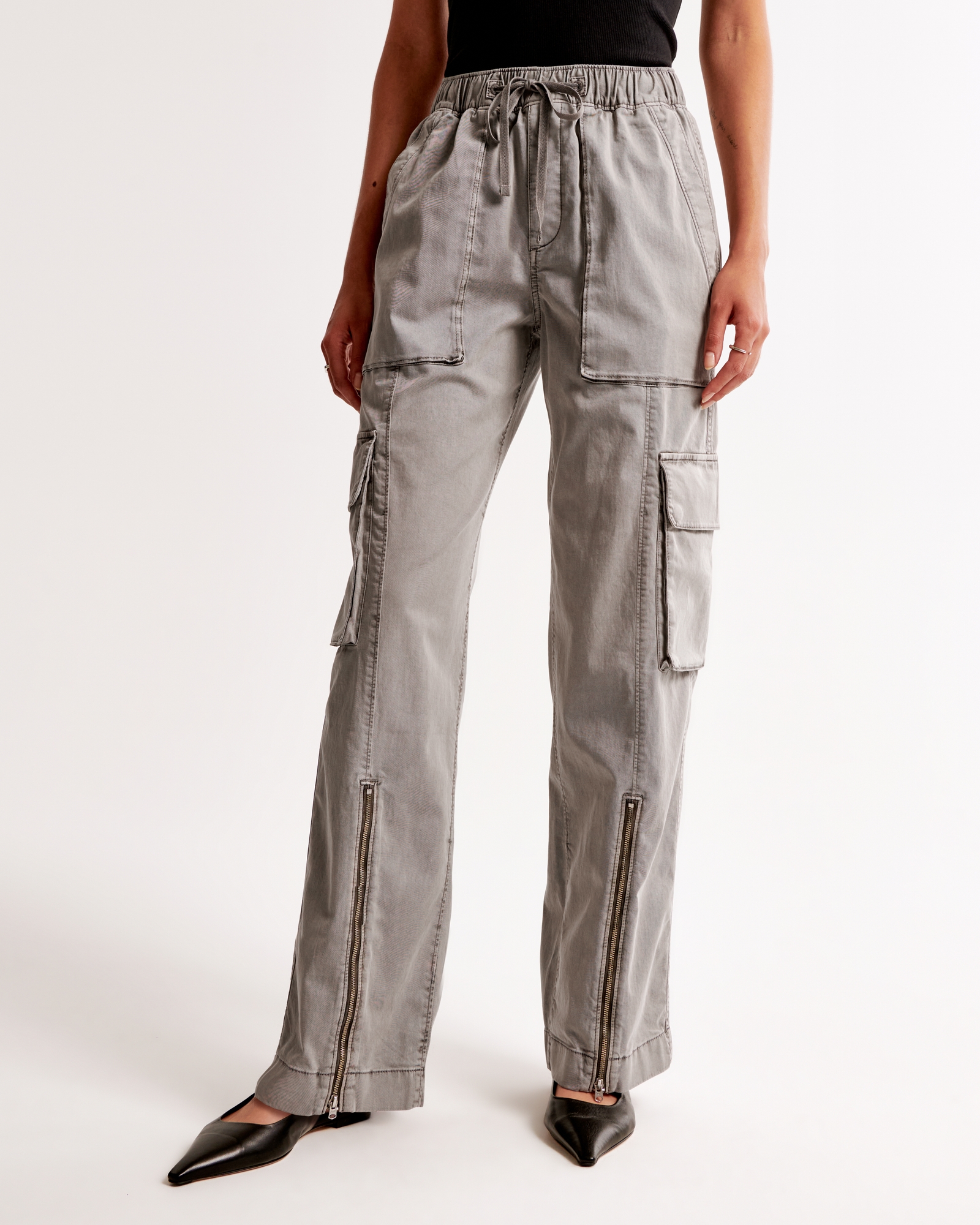 Pull-On Wide Leg Cargo Pant