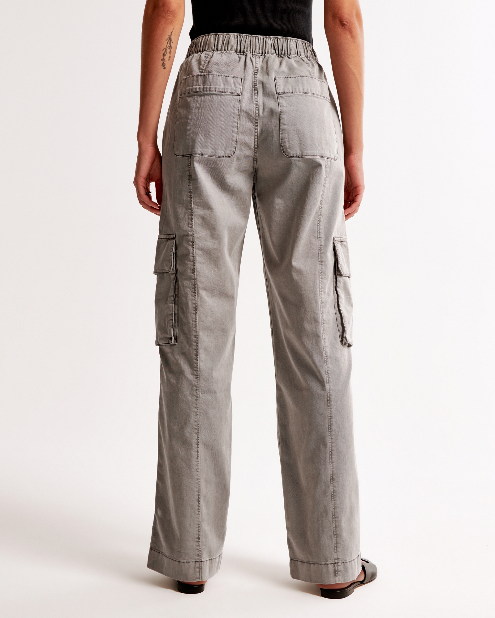Pull-On Wide Leg Cargo Pant