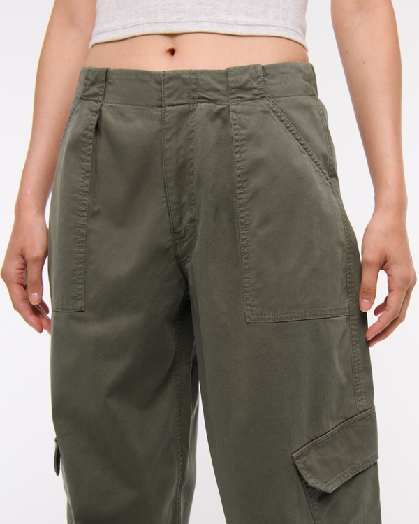 Mid Rise Barrel Cargo Pant