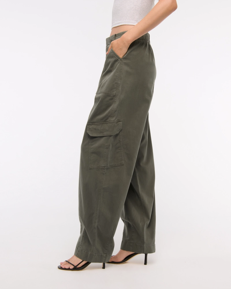 Mid Rise Barrel Cargo Pant