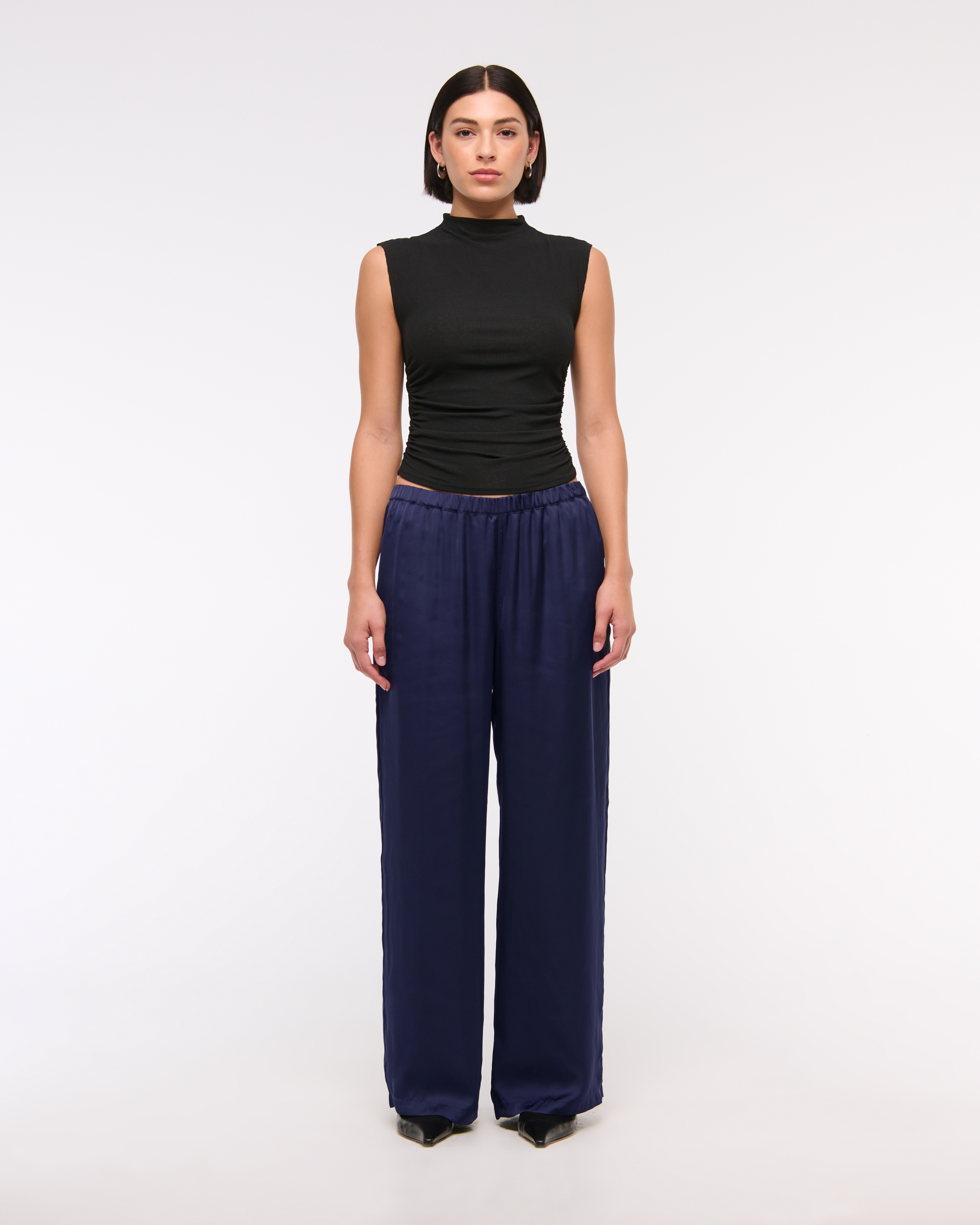 パンツ PLAIN Blue Tailored Pants in Satin Woman (35144331 NOTTEAC) KIC_156-4590-00569-250_model1.