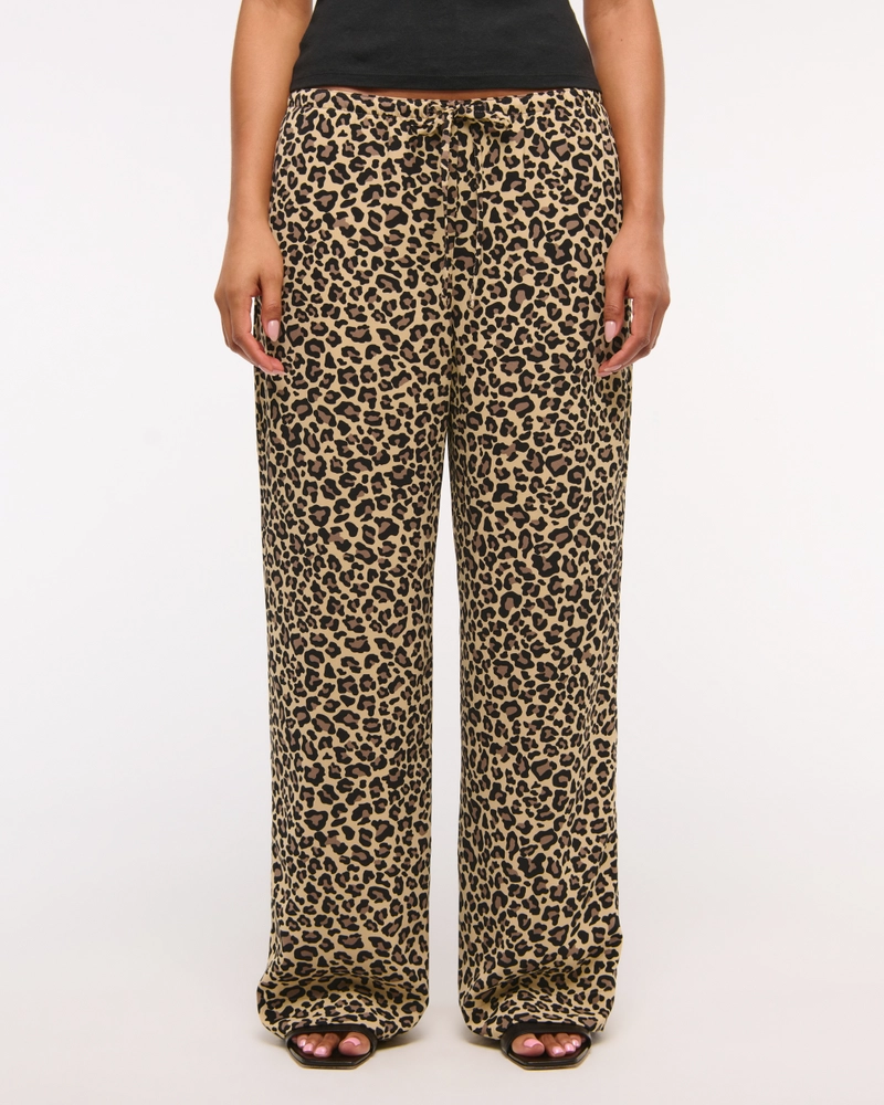 Drapey Wide Leg Pull-On Pant