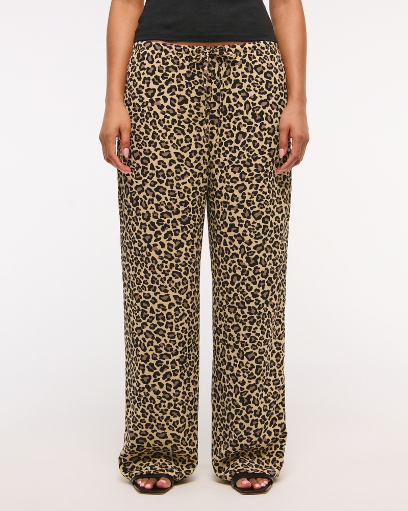 Drapey Wide Leg Pull-On Pant