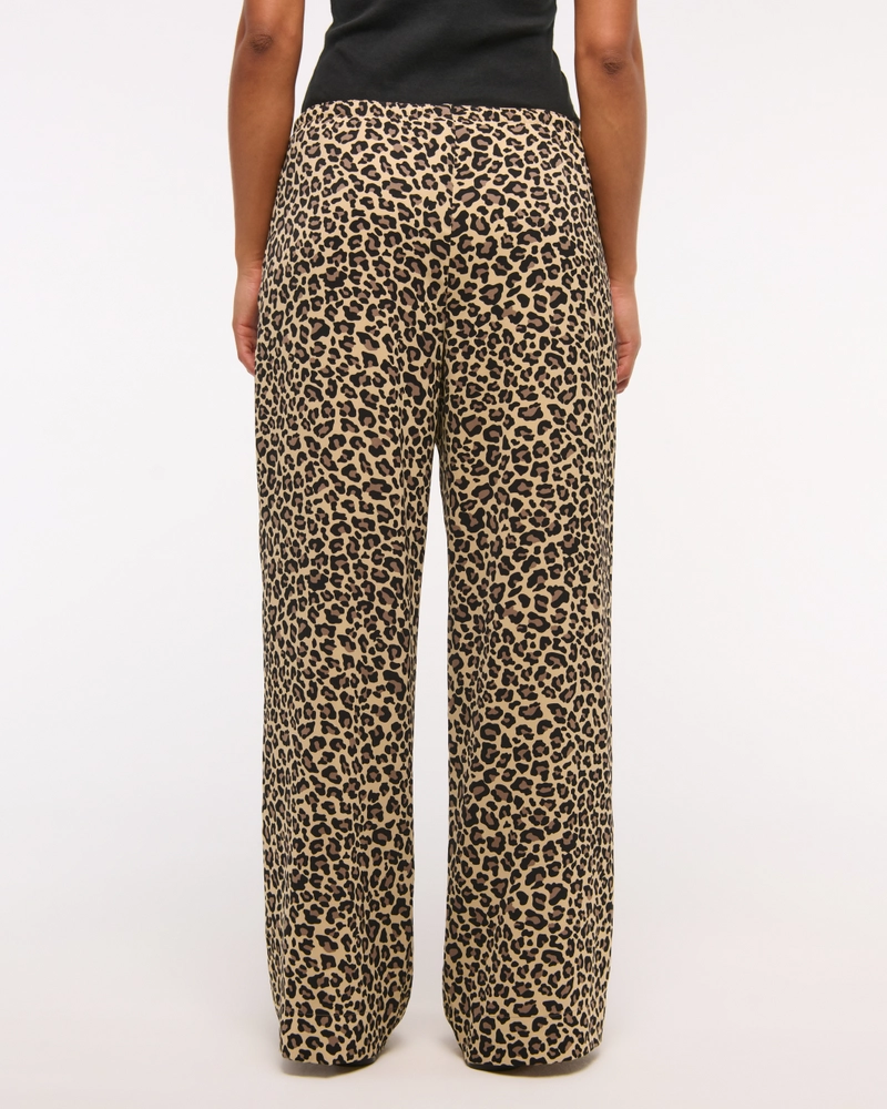 Drapey Wide Leg Pull-On Pant