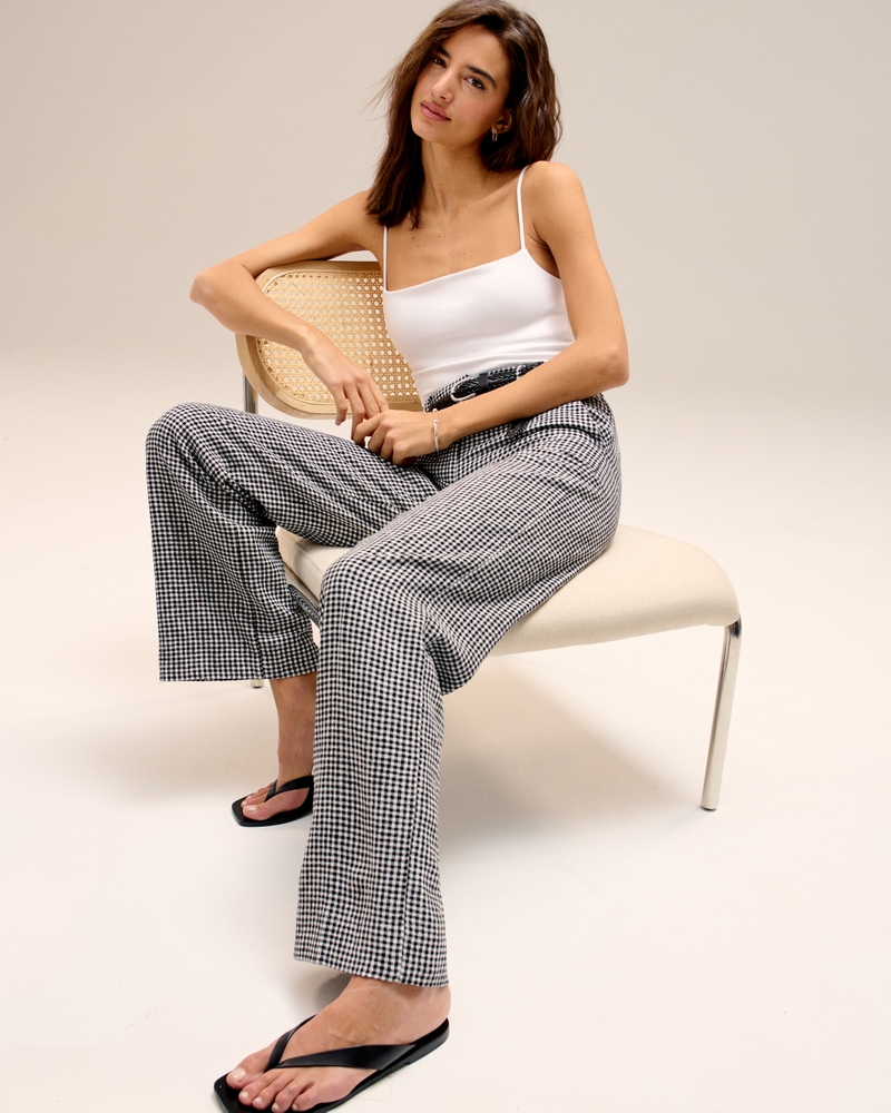 Mid Rise Tailored Capri Pant