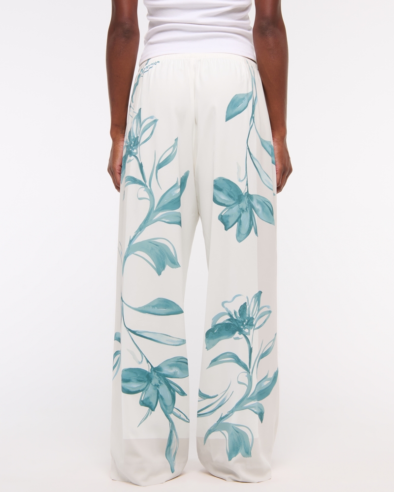 Drapey Wide Leg Pull-On Pant