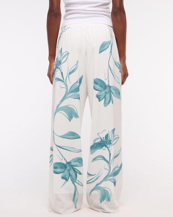 Drapey Wide Leg Pull-On Pant