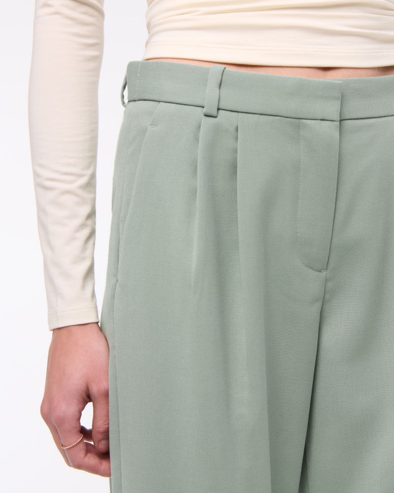 A&F Sloane Low Rise Tailored Wide Leg Pant