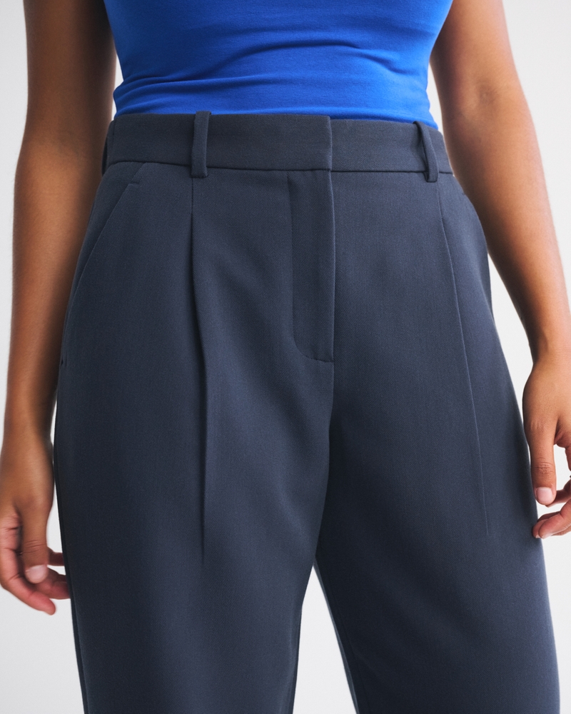 Curve Love A&F Quinn Tailored Straight Pant