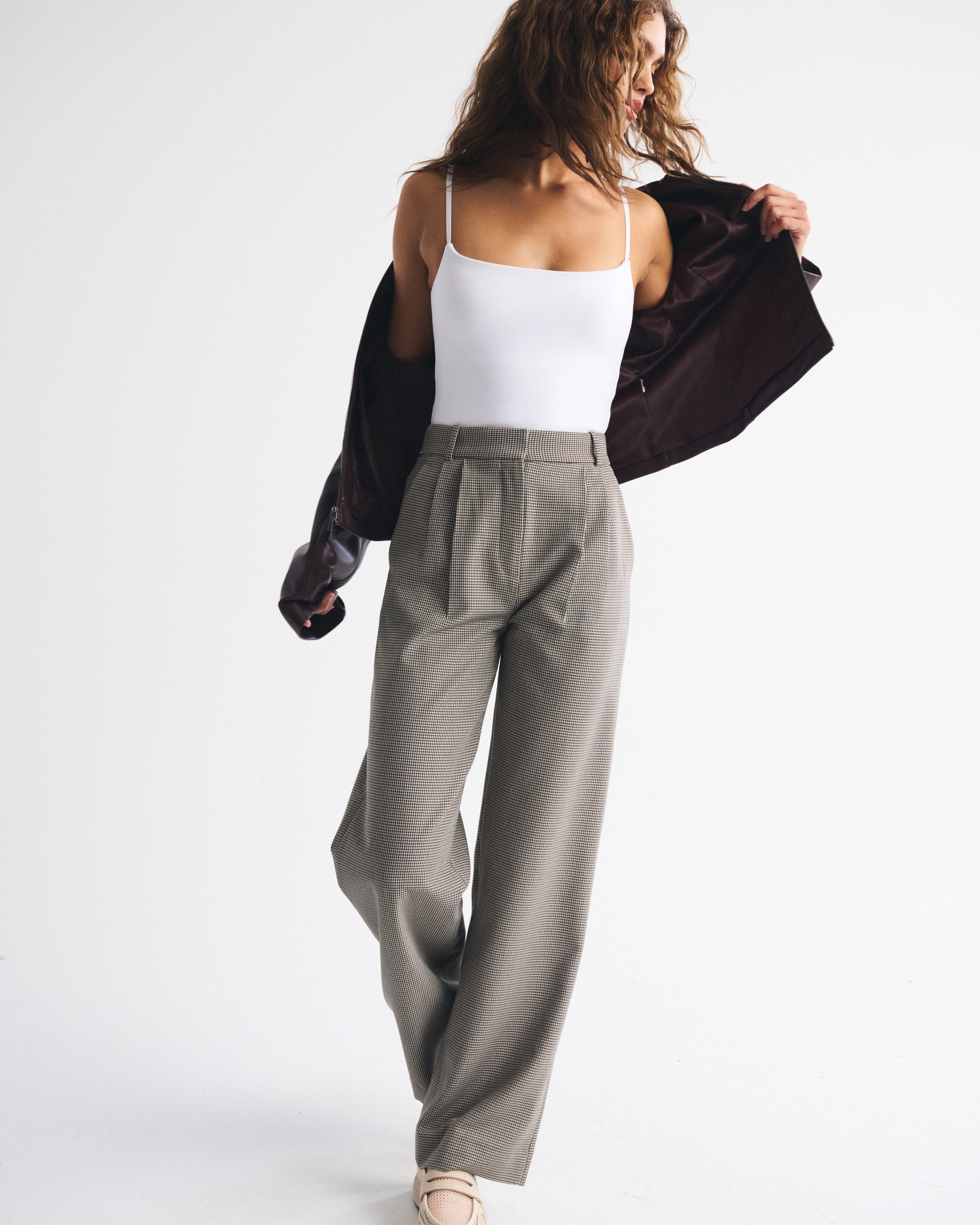 Abercrombie & Fitch A&f Sloane Tailored Wide Leg Pant In Brown