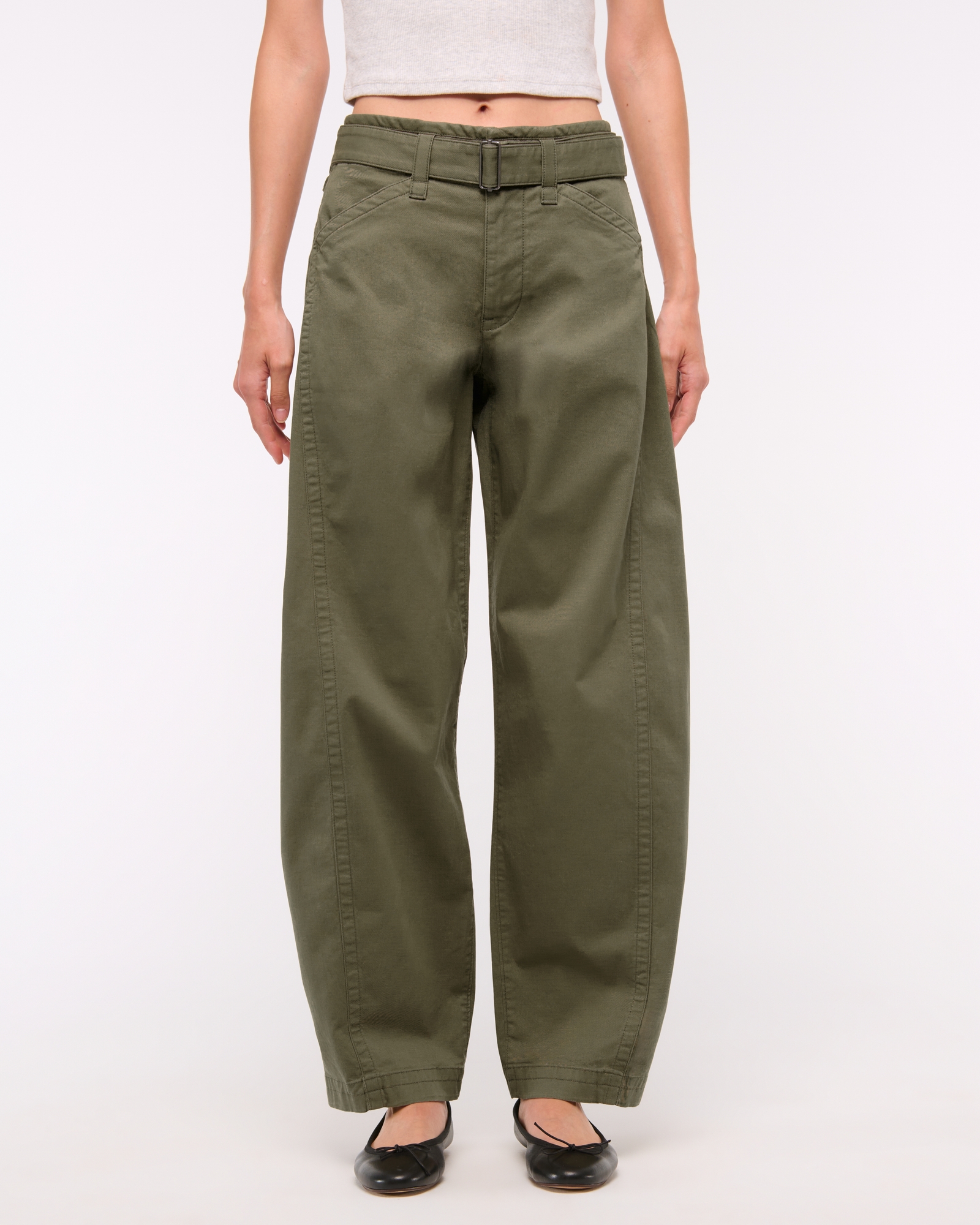 Belted Barrel Pant