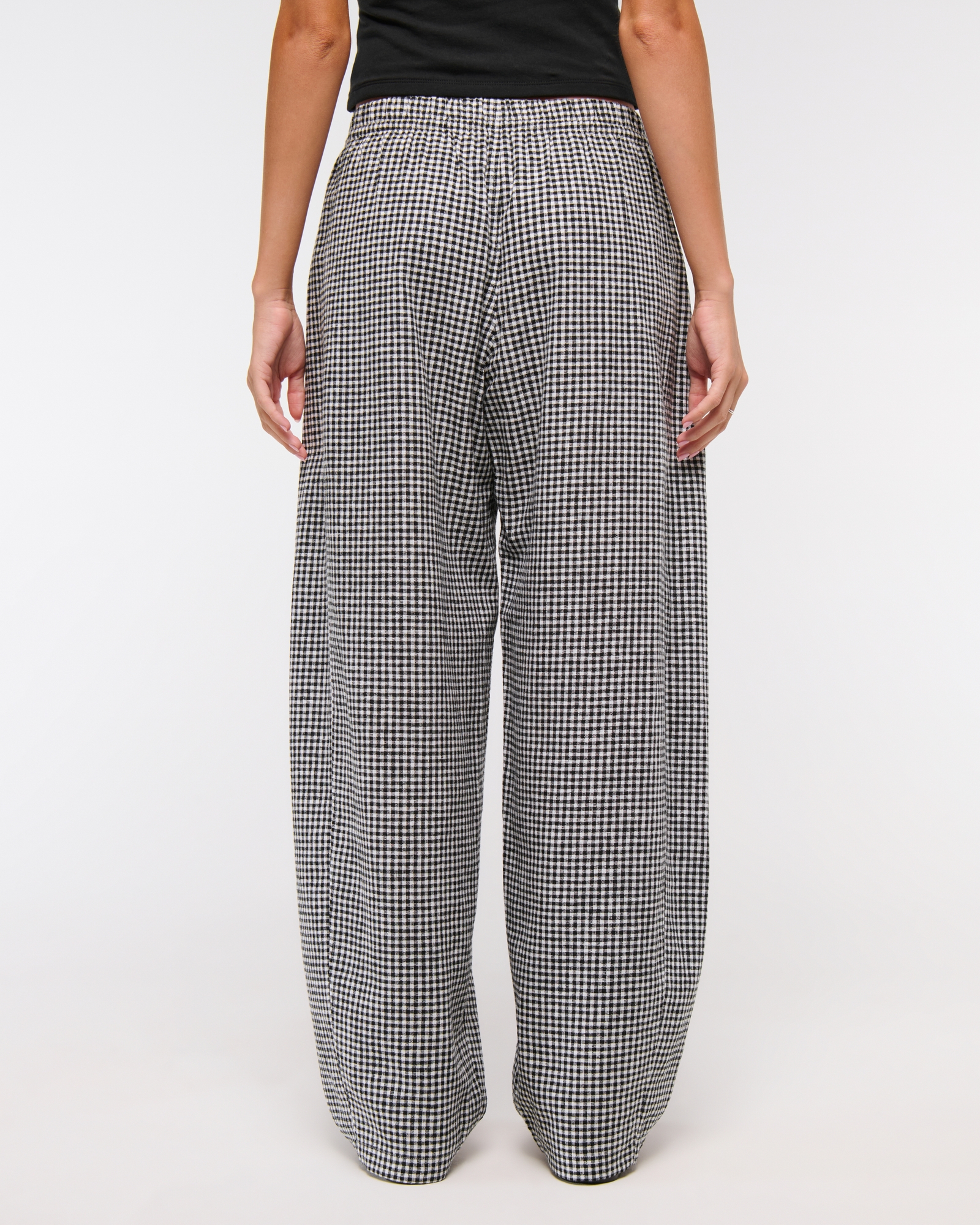Linen-Blend Barrel Pull-On Pant