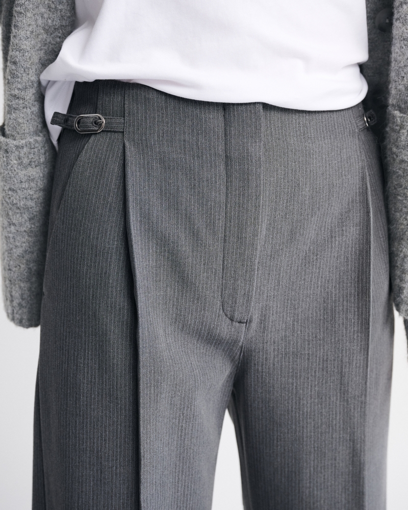 A&F Sloane Tailored Hardware Wide Leg Pant