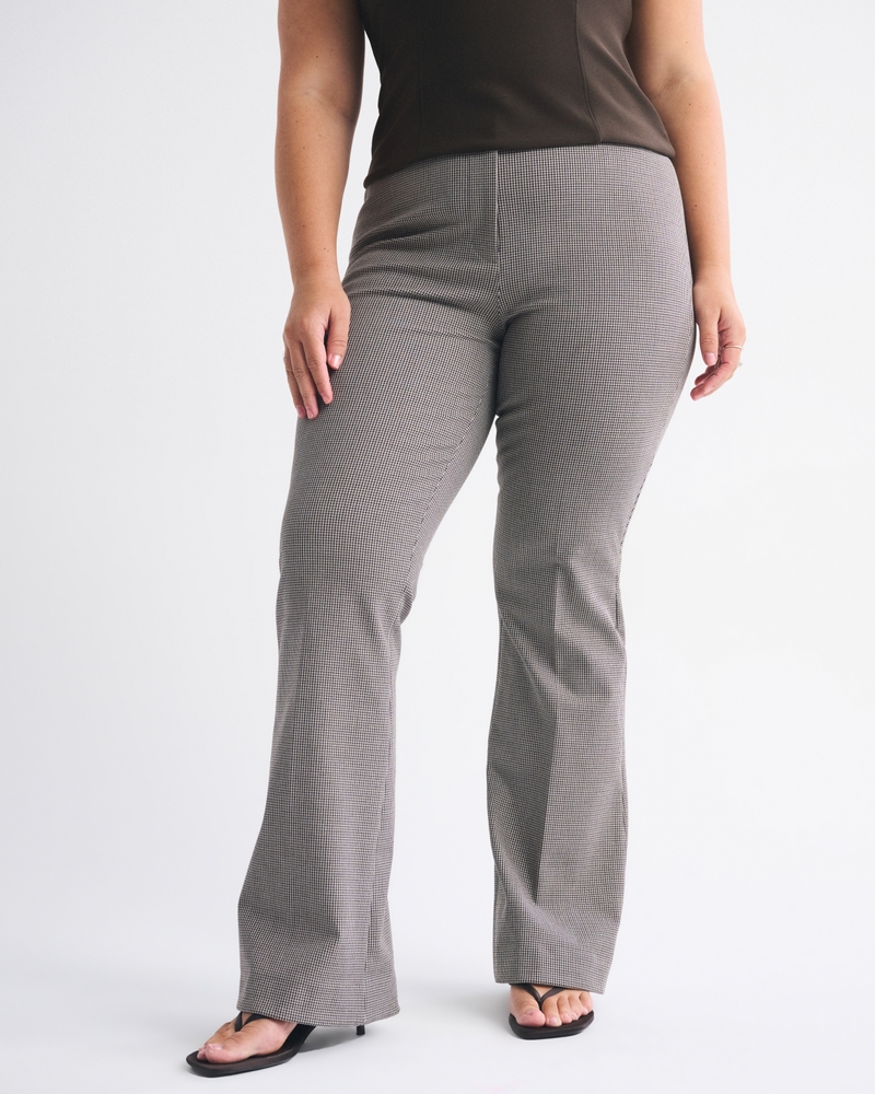 Curve Love A&F Forme Bootcut Pant
