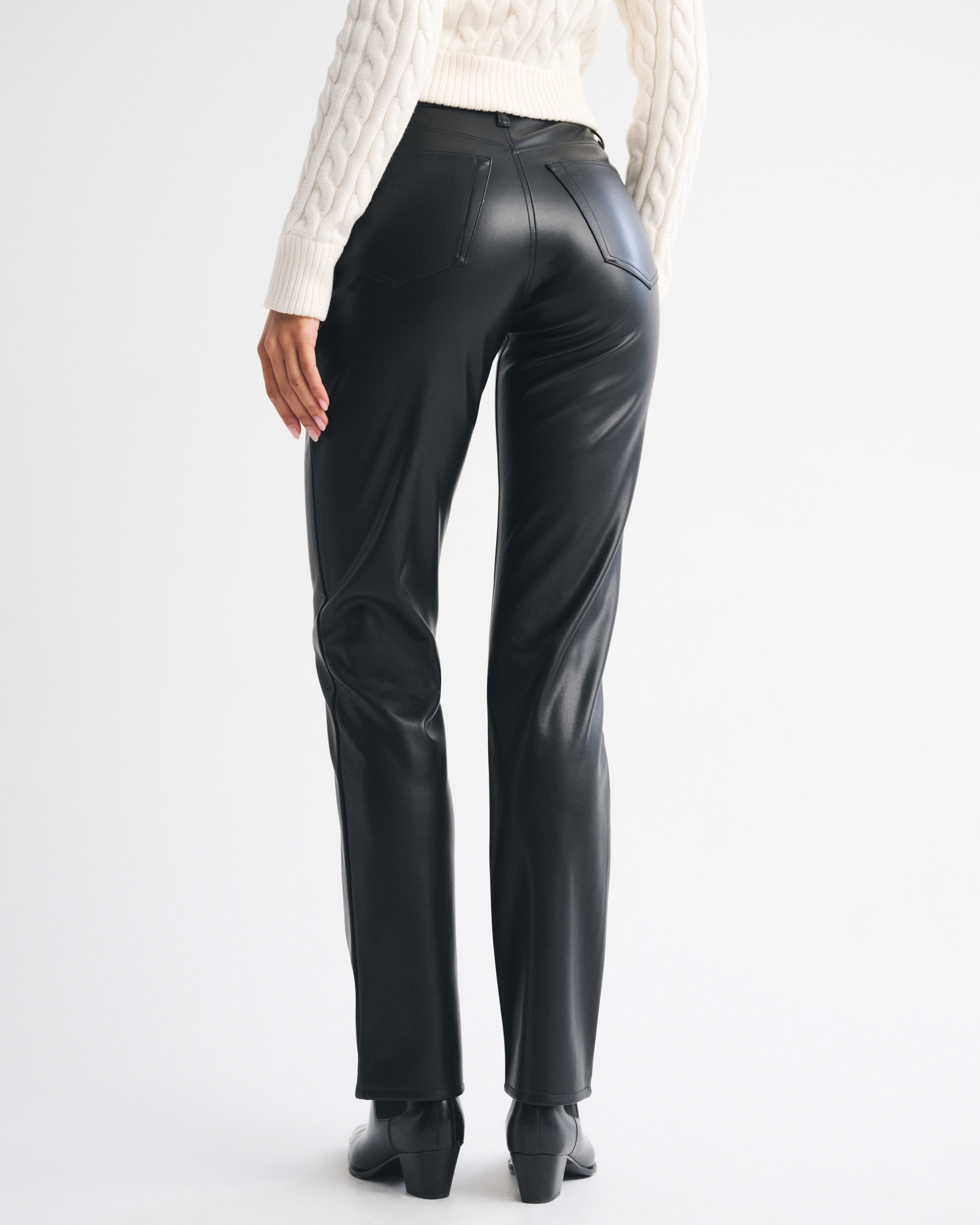 Abercrombie & Fitch High Rise 90s Straight Vegan Leather Pant In Black