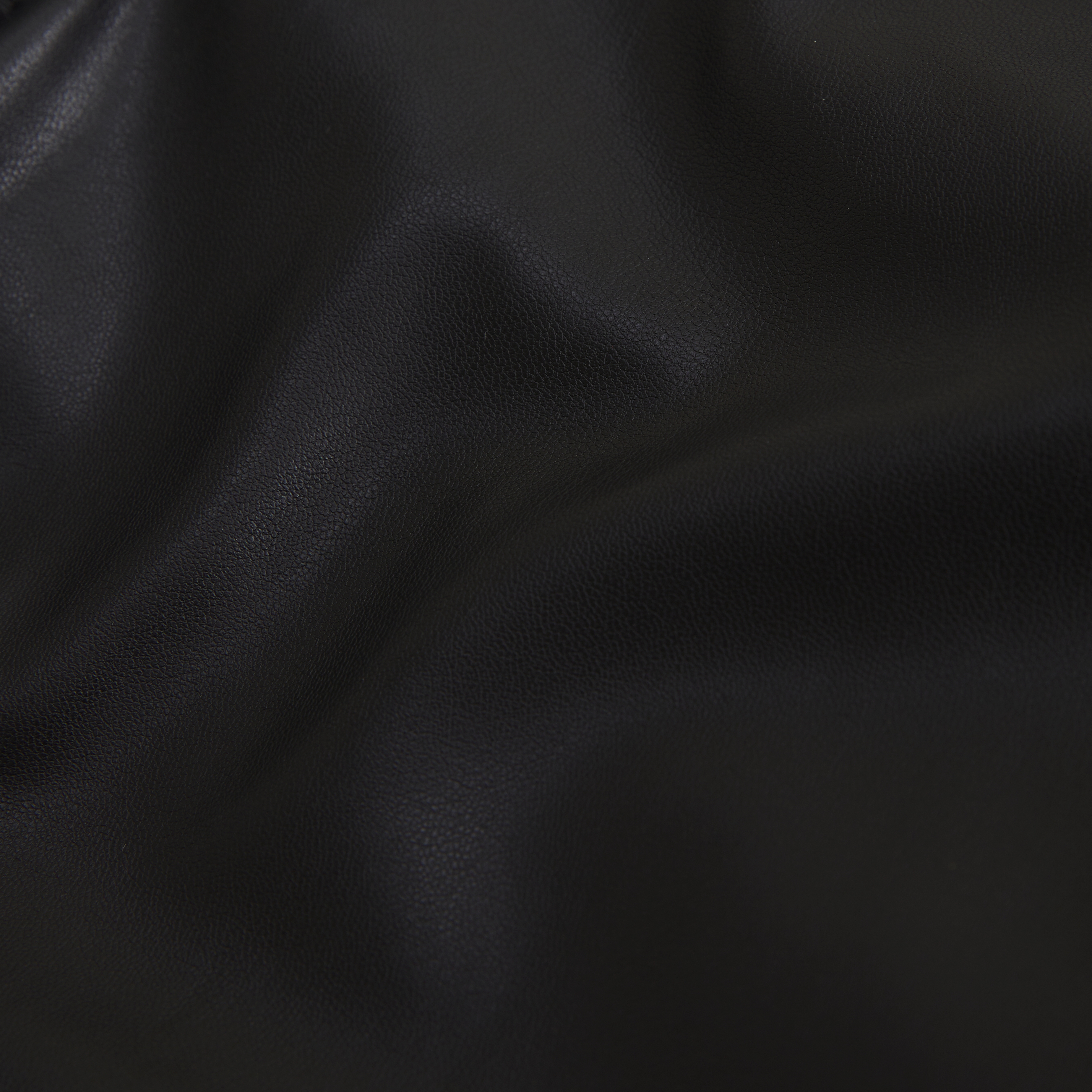 Abercrombie & Fitch High Rise 90s Straight Vegan Leather Pant In Black