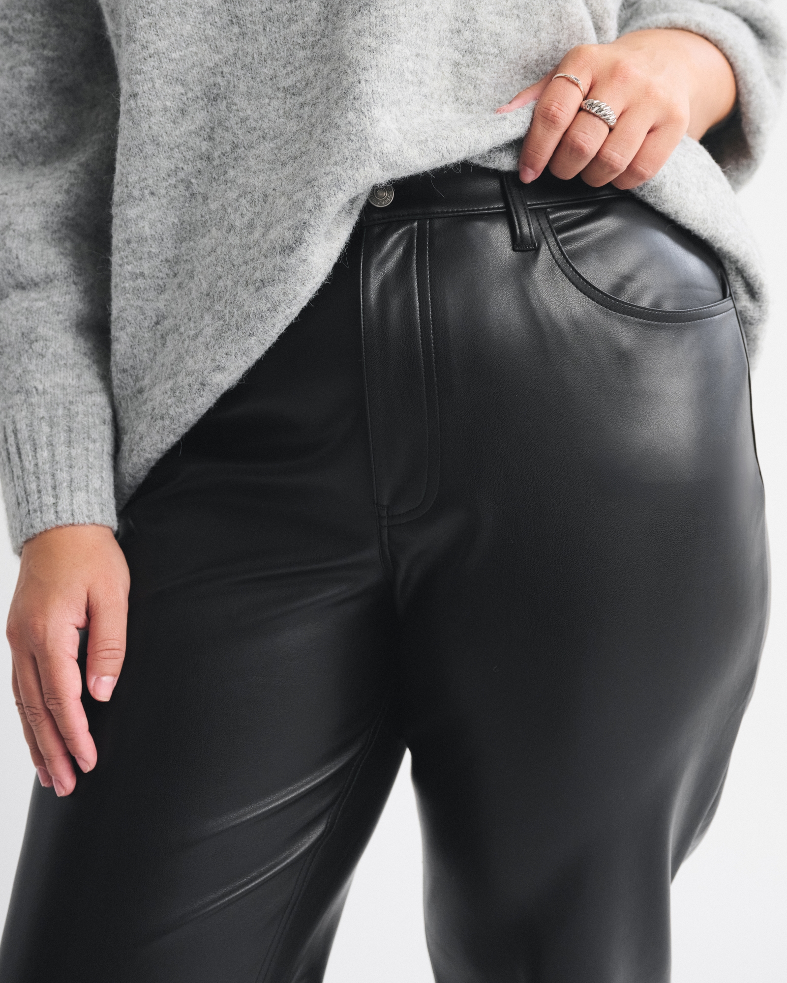 Curve Love High Rise 90s Straight Vegan Leather Pant