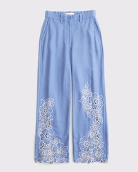 Pantalones ajustados de pernera ancha en mezcla de lino