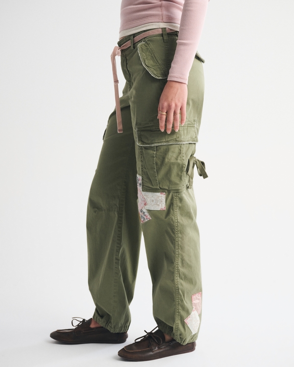 Low Rise Baggy Cargo Pant