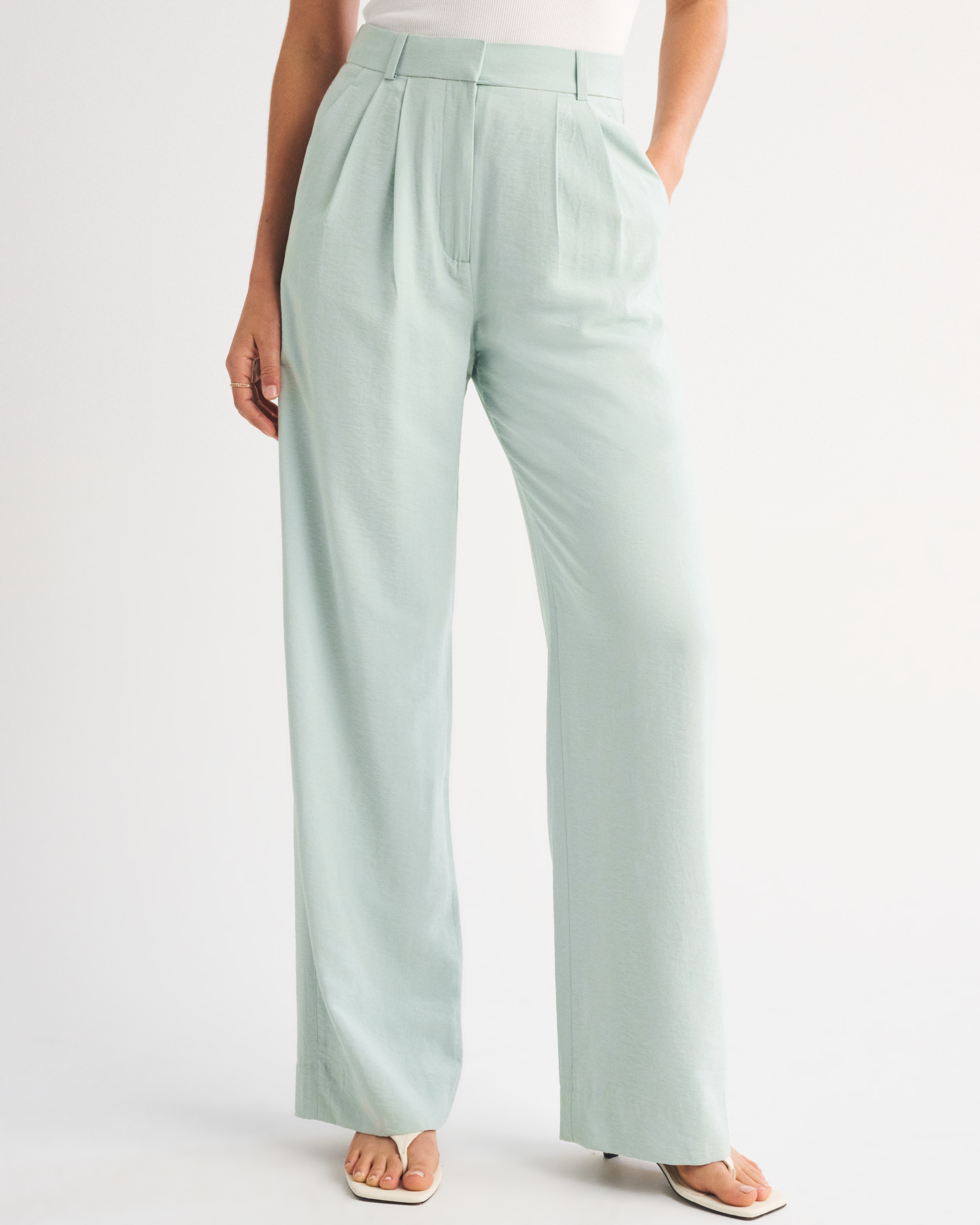 Женские брюки Abercrombie & Fitch A&F Sloane Lightweight Crepe Tailored Wide Leg Pant — фото 3