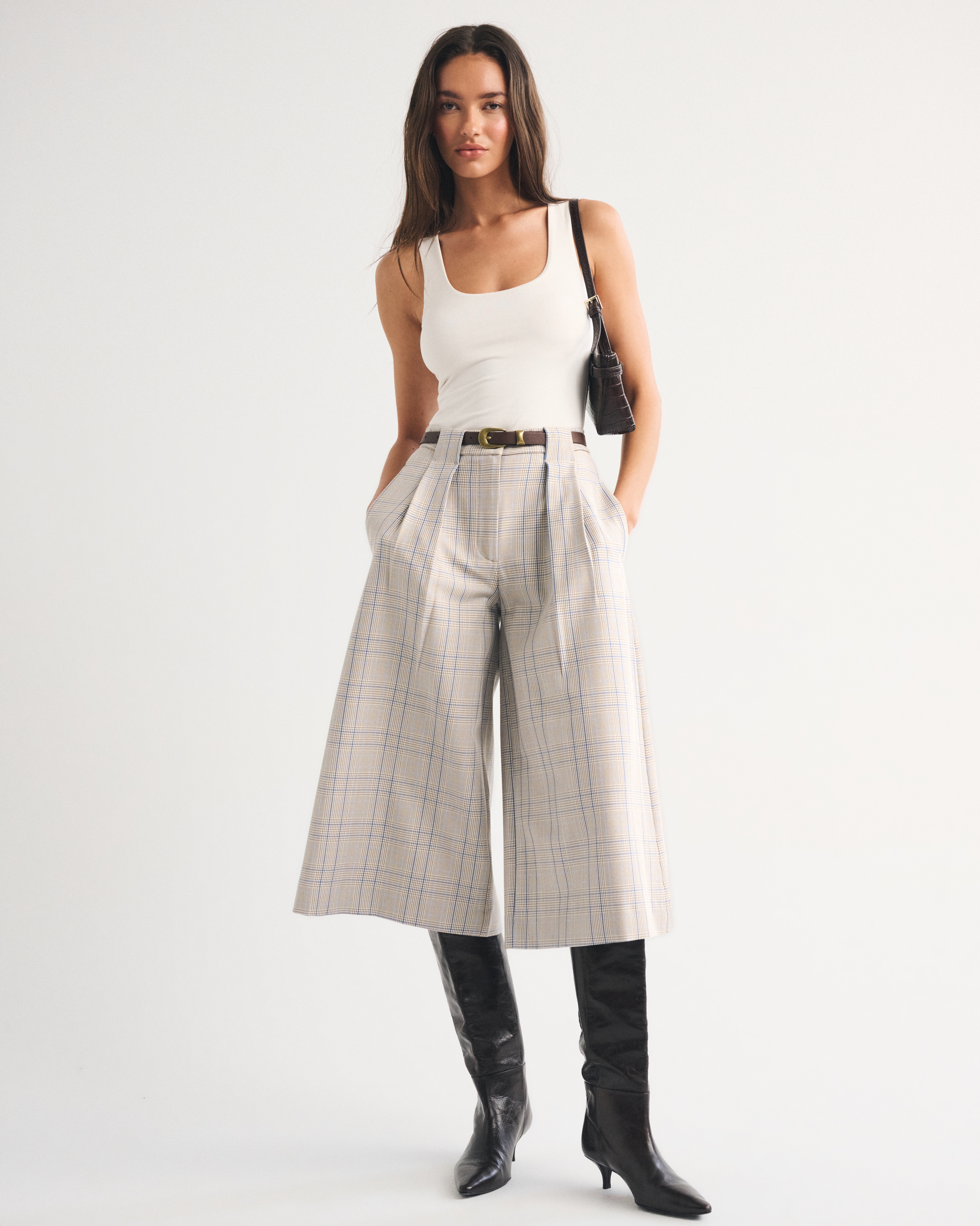 Женские брюки Abercrombie & Fitch High Rise Tailored Culotte Pant — фото 2