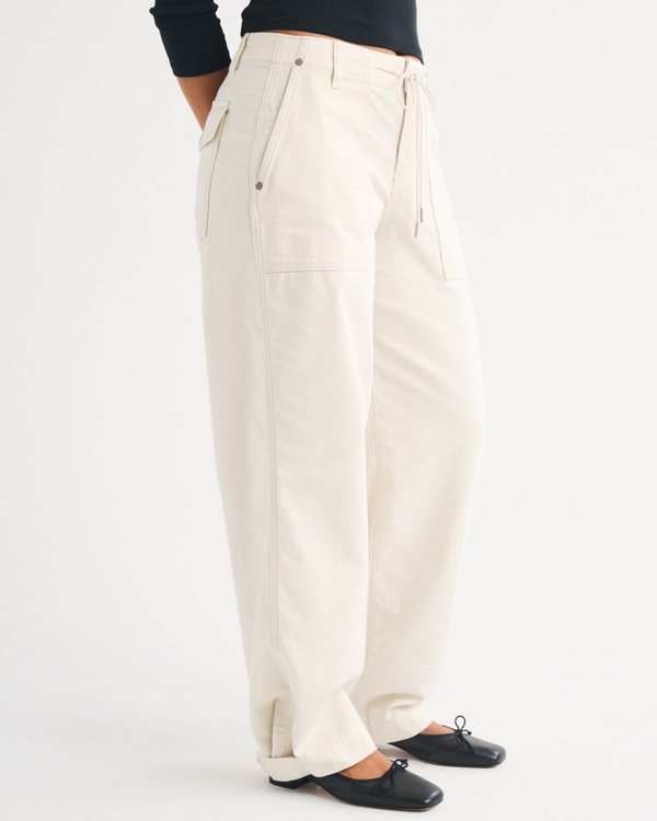 Curve Love | Pants for Curvy Women | Abercrombie & Fitch