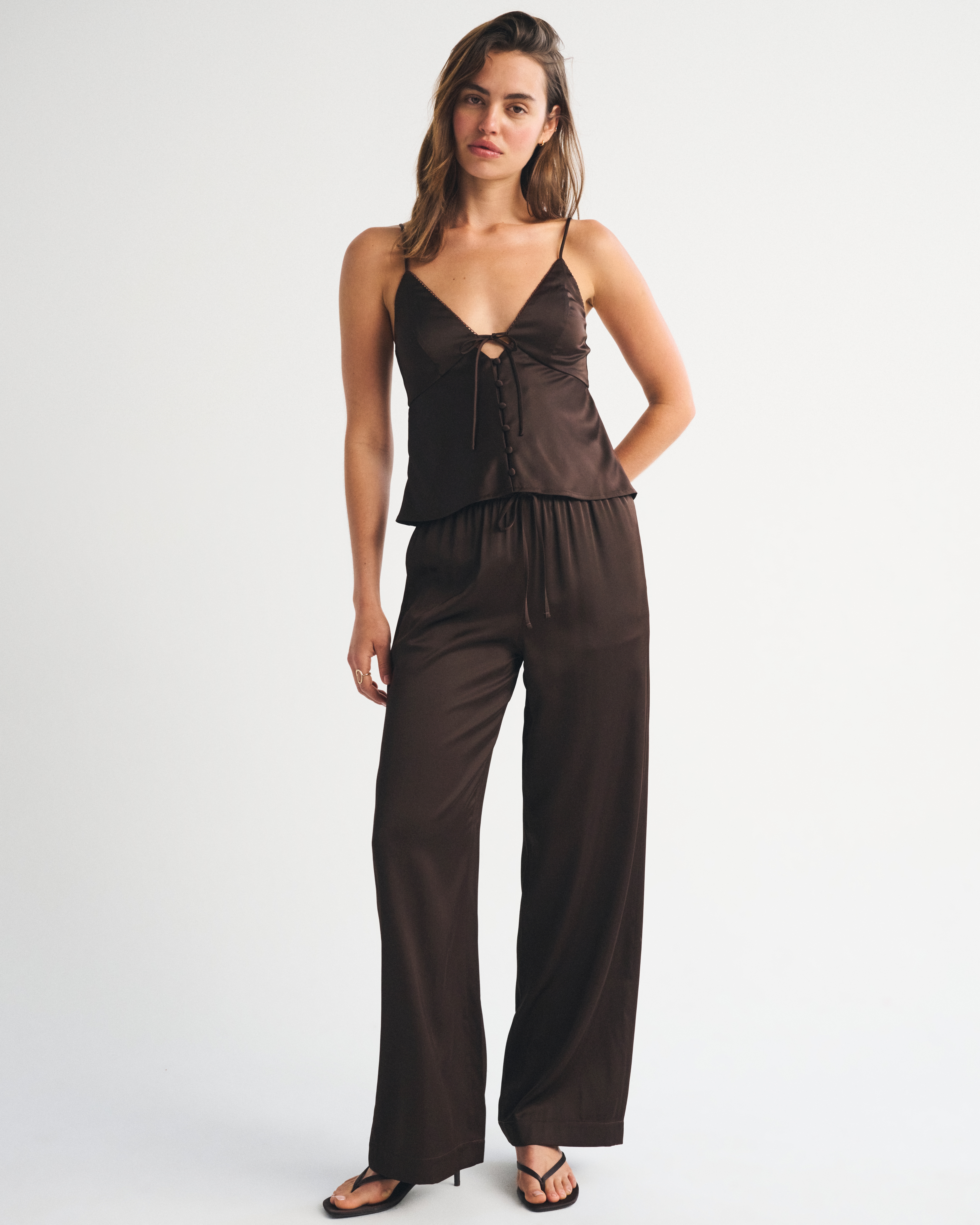 A&F Gemma Satin Wide Leg Pull-On Pant
