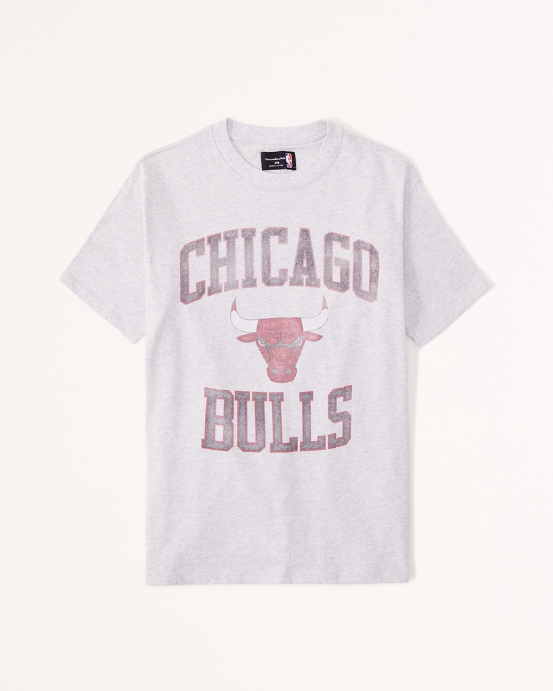 Oversized Boyfriend Chicago Bulls Graphic Tee