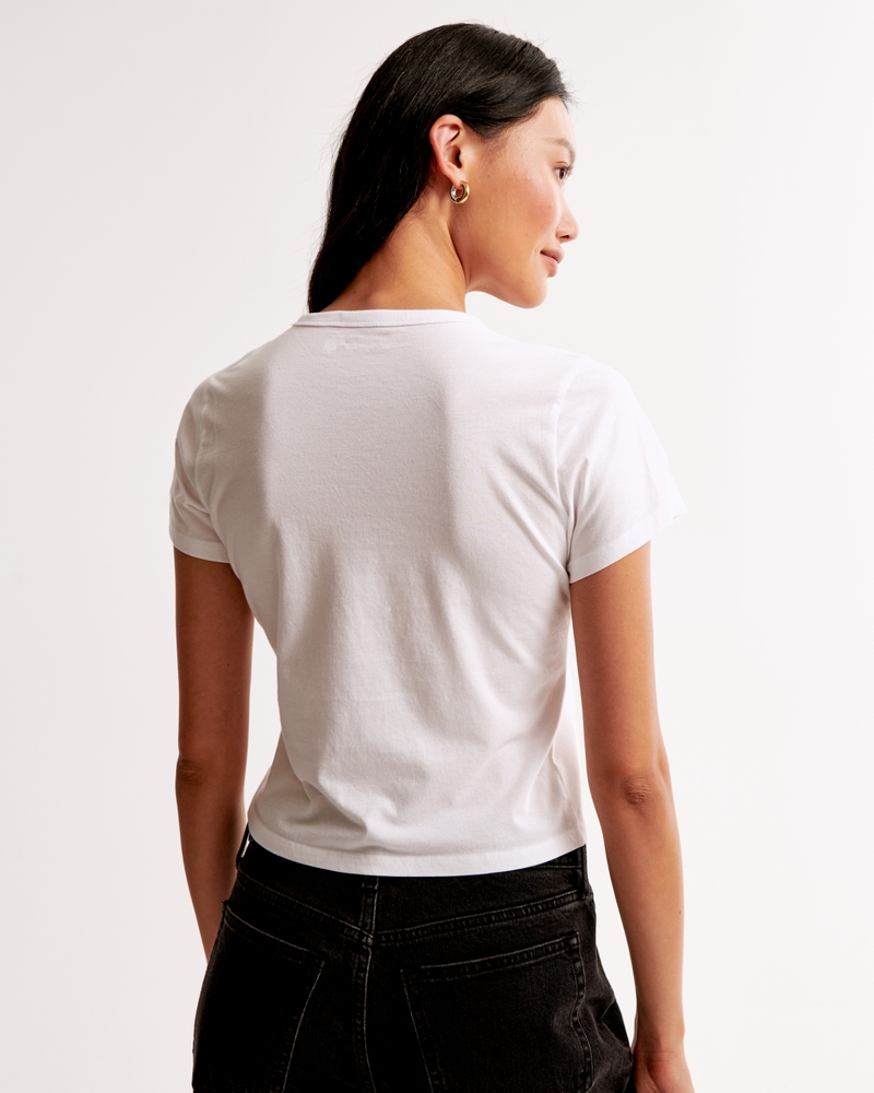 Short-Sleeve Kansas City Chiefs Graphic Skimming Tee