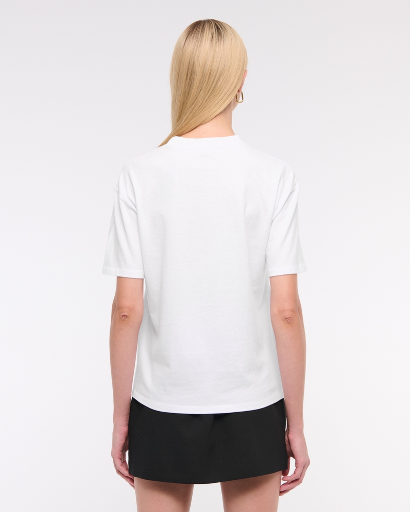 Champagne Skiers Easy Graphic Tee