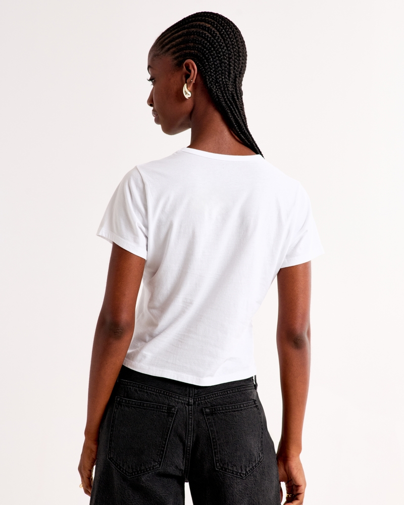 Short-Sleeve I Love Sports Graphic Skimming Tee