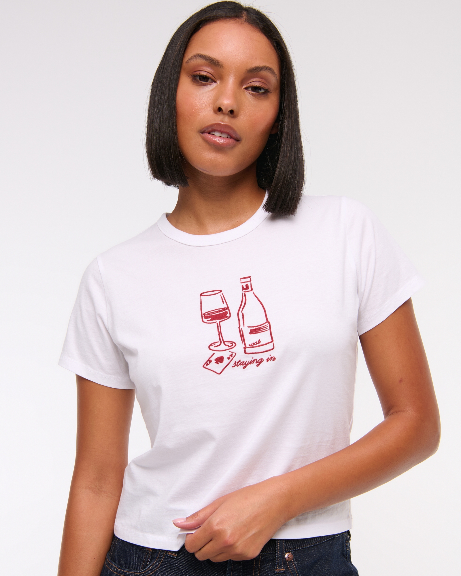 Short-Sleeve Staying Graphic Skimming Tee