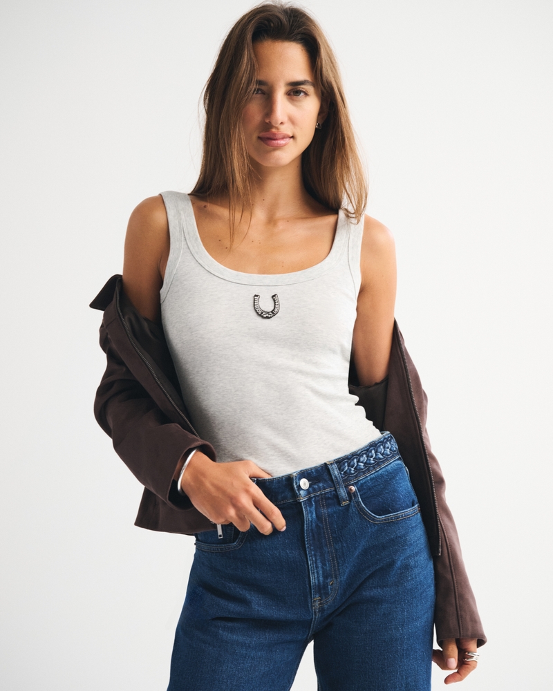 Horseshoe Graphic Scoopneck Tank